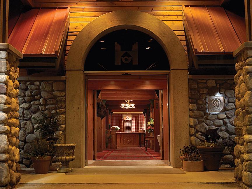 Post Hotel And Spa Lake Louise Restaurant foto